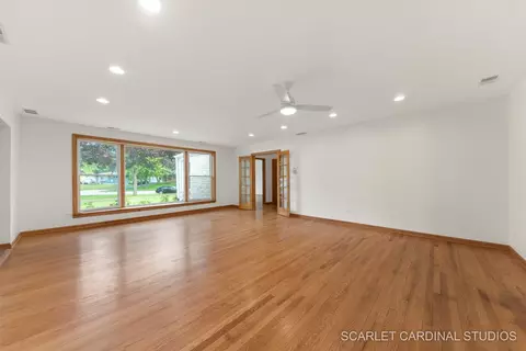 706 S Gables Blvd, Wheaton, IL 60189 photo 5