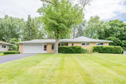 4 N261 Norris Ave, West Chicago, IL 60185
