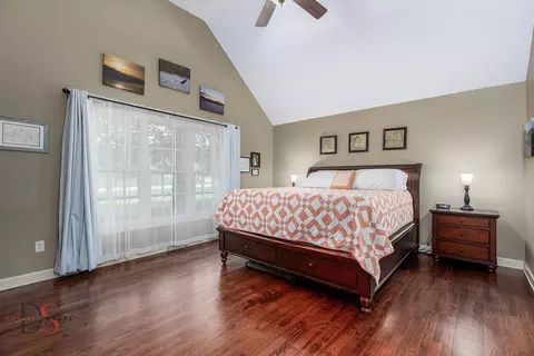 Bedroom - 3067 E 1825th Rd, Ottawa, IL 61350 photo 1 of 6