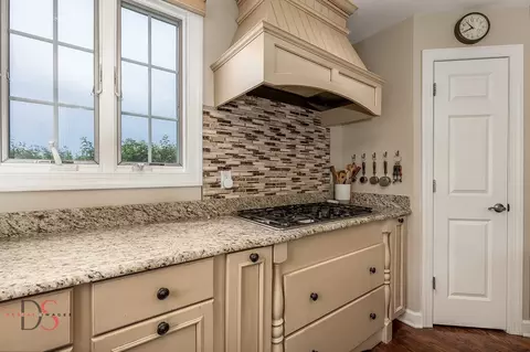 Kitchen - 3067 E 1825th Rd, Ottawa, IL 61350 photo 3 of 3