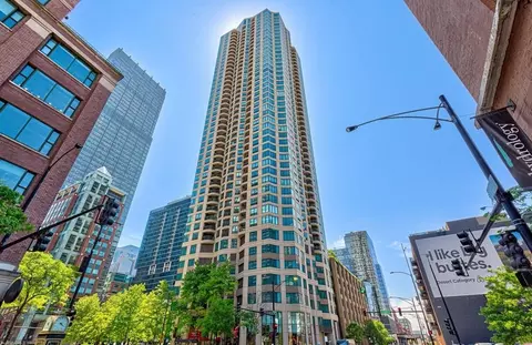 400 N La Salle Dr #1301, Chicago, IL 60654