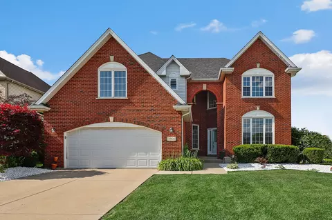 3900 Streamwood Dr, Hazel Crest, IL 60429