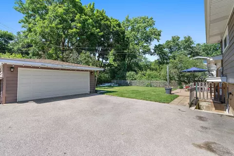 Exterior - 512 S 5th St, West Dundee, IL 60118 photo 4 of 8