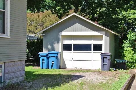 Exterior - 454 West Ave, Morris, IL 60450 photo 7 of 9