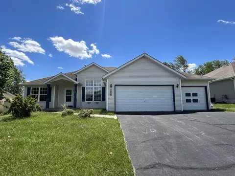 4141 Chandan Blvd, Poplar Grove, IL 61065