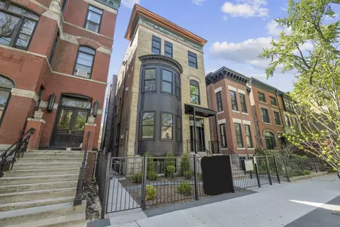 2136 N Cleveland Ave #3, Chicago, IL 60614