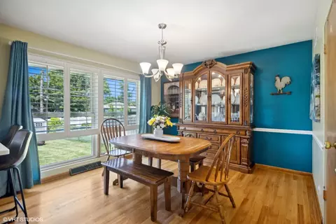 250 E Harrison Rd, Lombard, IL 60148 photo 8