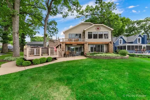 1312 River Terrace Dr, Johnsburg, IL 60051