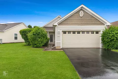 13020 W Big Horn Dr, Huntley, IL 60142