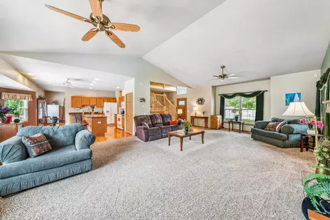 1287 Deerpath Cir, Aurora, IL 60506 photo 6