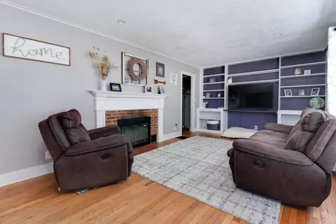Living - 207 E Park St, Danvers, IL 61732 photo 1 of 3