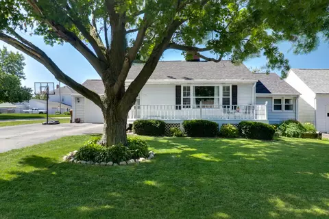 Exterior - 207 E Park St, Danvers, IL 61732 photo 1 of 7