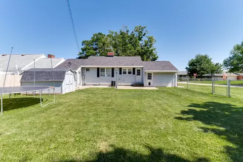 Exterior - 207 E Park St, Danvers, IL 61732 photo 4 of 7