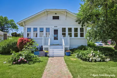 602 Main St, Antioch, IL 60002