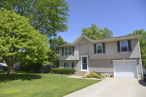 806 Catlin St, Ottawa, IL 61350