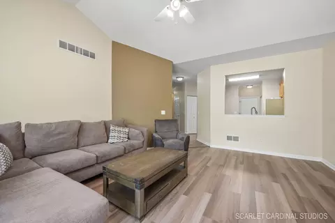 1609 Captiva Dr, Aurora, IL 60504 photo 3