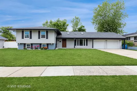 808 Damico Dr, Chicago Heights, IL 60411