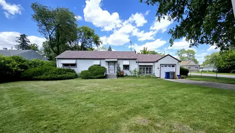 105 Mckinley Ave, Steger, IL 60475 photo 1