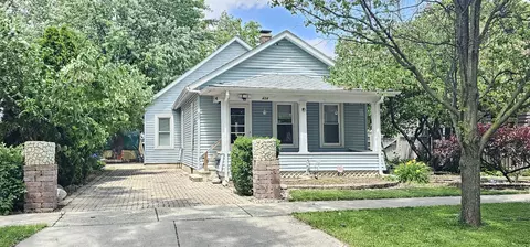 434 Linden Ave, Aurora, IL 60505