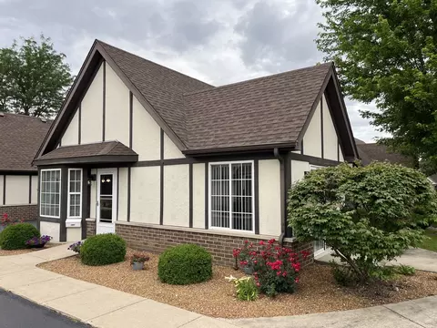 Exterior - 1802 Willow Circle Dr, Crest Hill, IL 60403 photo 3 of 4