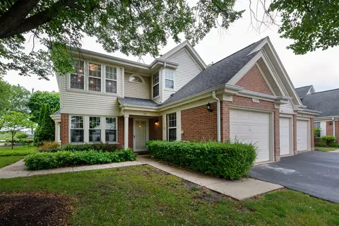 1197 Russellwood Ct, Buffalo Grove, IL 60089