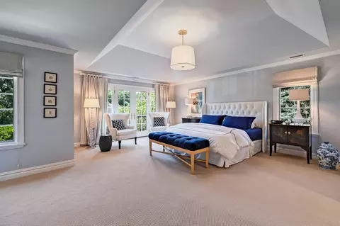 Bedroom - 122 Kraml Dr, Burr Ridge, IL 60527 photo 1 of 6