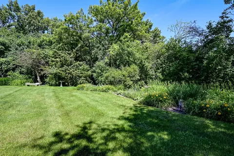 Exterior - 122 Kraml Dr, Burr Ridge, IL 60527 photo 6 of 8