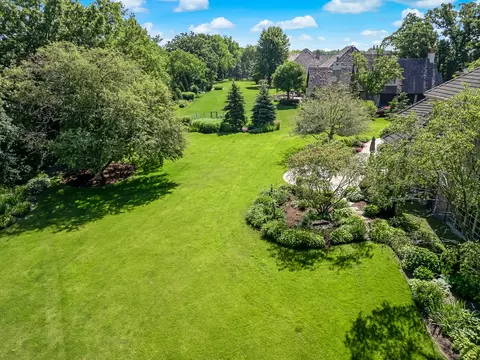 Exterior - 122 Kraml Dr, Burr Ridge, IL 60527 photo 1 of 8