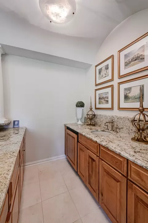 Other - 122 Kraml Dr, Burr Ridge, IL 60527 photo 1 of 15