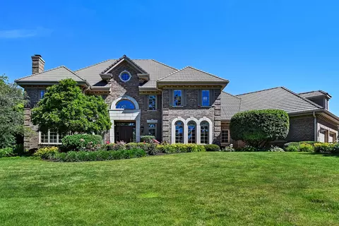 Exterior - 122 Kraml Dr, Burr Ridge, IL 60527 photo 8 of 8