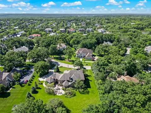 View/Area - 122 Kraml Dr, Burr Ridge, IL 60527 photo 7 of 8