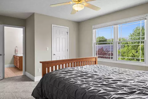 Bedroom - 11 Willowbend Ct, Bloomington, IL 61705 photo 5 of 12