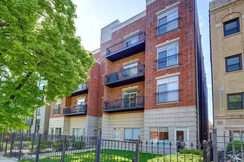 1329 W Loyola Ave #3C, Chicago, IL 60626
