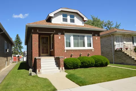 3323 N Neenah Ave, Chicago, IL 60634
