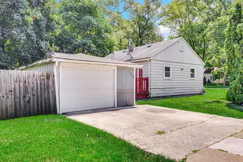 Exterior - 2320 170th St, Hazel Crest, IL 60429 photo 6 of 7