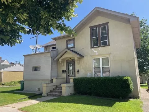 108 Pleasant St, Joliet, IL 60436