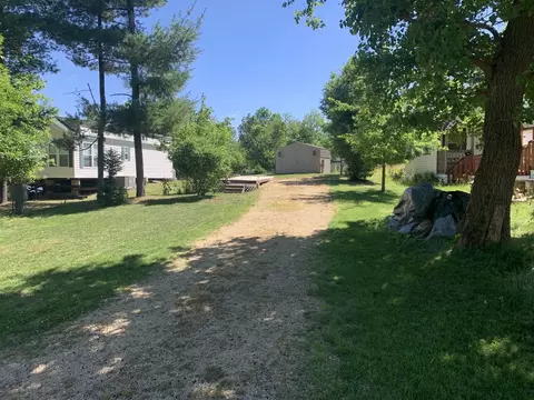 2362 Woodhaven, Sublette, IL 61367