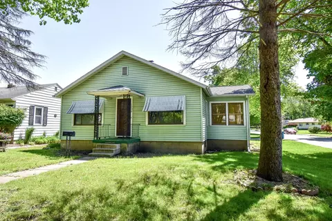 1230 S Mill St, Pontiac, IL 61764
