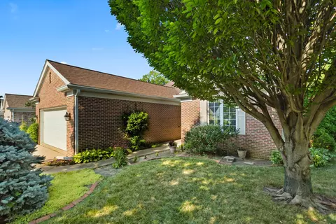 2509 Stillwater Dr, Champaign, IL 61821