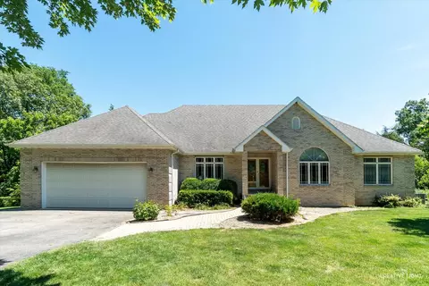 3684 E 2619th Rd, Sheridan, IL 60551