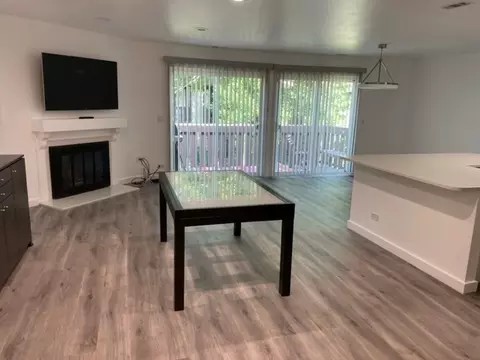 2710 Northampton Dr #B2, Rolling Meadows, IL 60008 photo 4