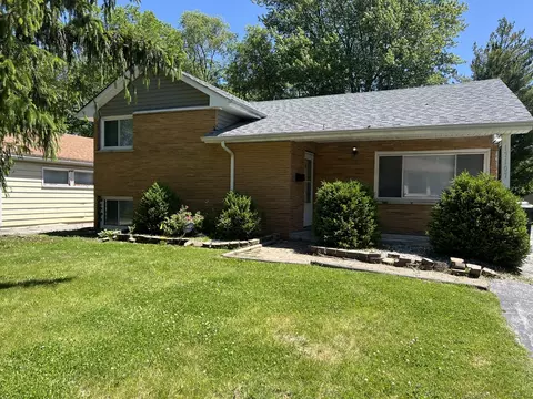 17107 Whittier Ave, Hazel Crest, IL 60429
