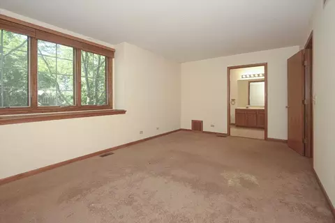 883 Millcreek Cir, Elgin, IL 60123 photo 19