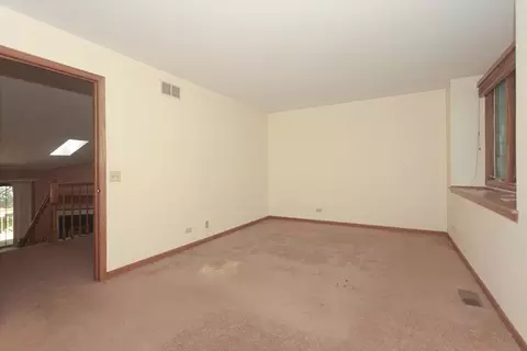 883 Millcreek Cir, Elgin, IL 60123 photo 18