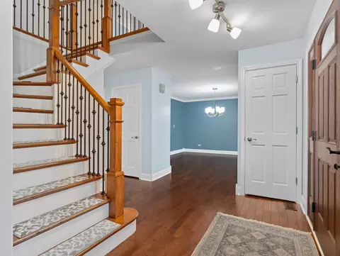 1301 Pin Oak Ct, Wheaton, IL 60189 photo 11