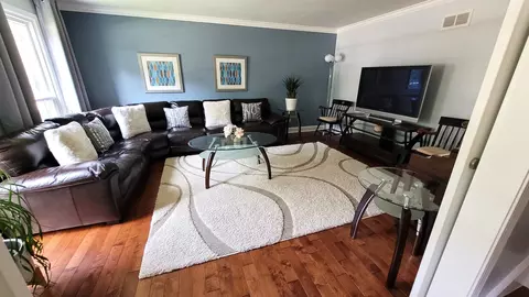 1301 Pin Oak Ct, Wheaton, IL 60189 photo 10