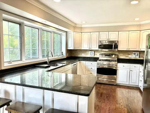 Kitchen - 4682 Middle Rd, Gurnee, IL 60031 photo 1 of 3