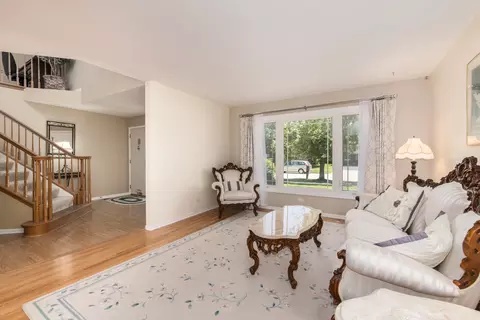 590 Denoyer Trl, Wheeling, IL 60090 photo 2