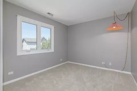590 Denoyer Trl, Wheeling, IL 60090 photo 19