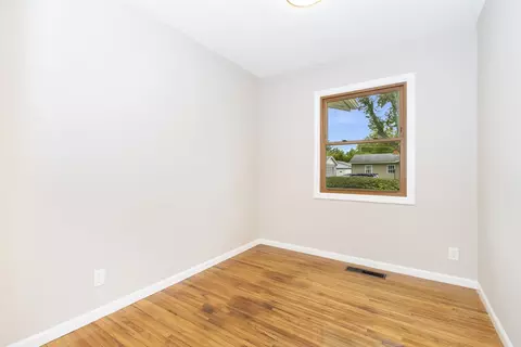 Bedroom - 892 Taylor Ave, Aurora, IL 60506 photo 3 of 3